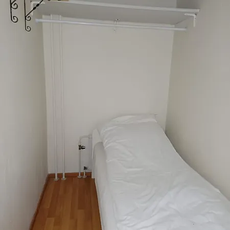 Apartment Hh Huoneistot Kaksio Parvekkeella *