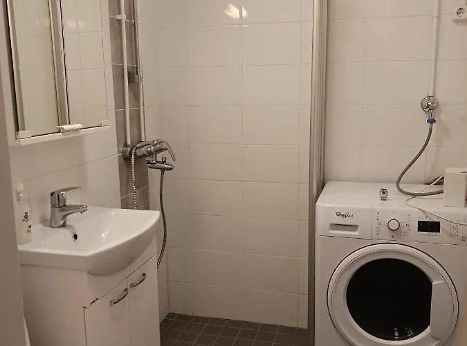 Apartment Hh Huoneistot Kaksio Parvekkeella Forssa