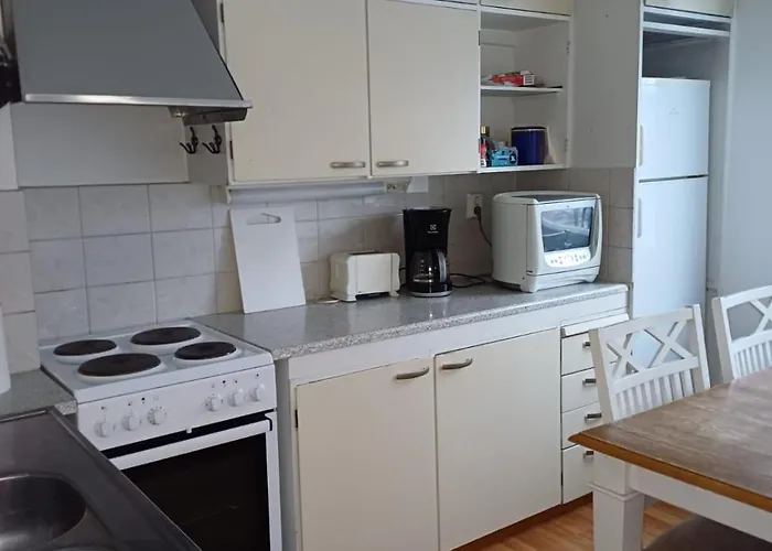 Apartment Hh Huoneistot Kaksio Parvekkeella